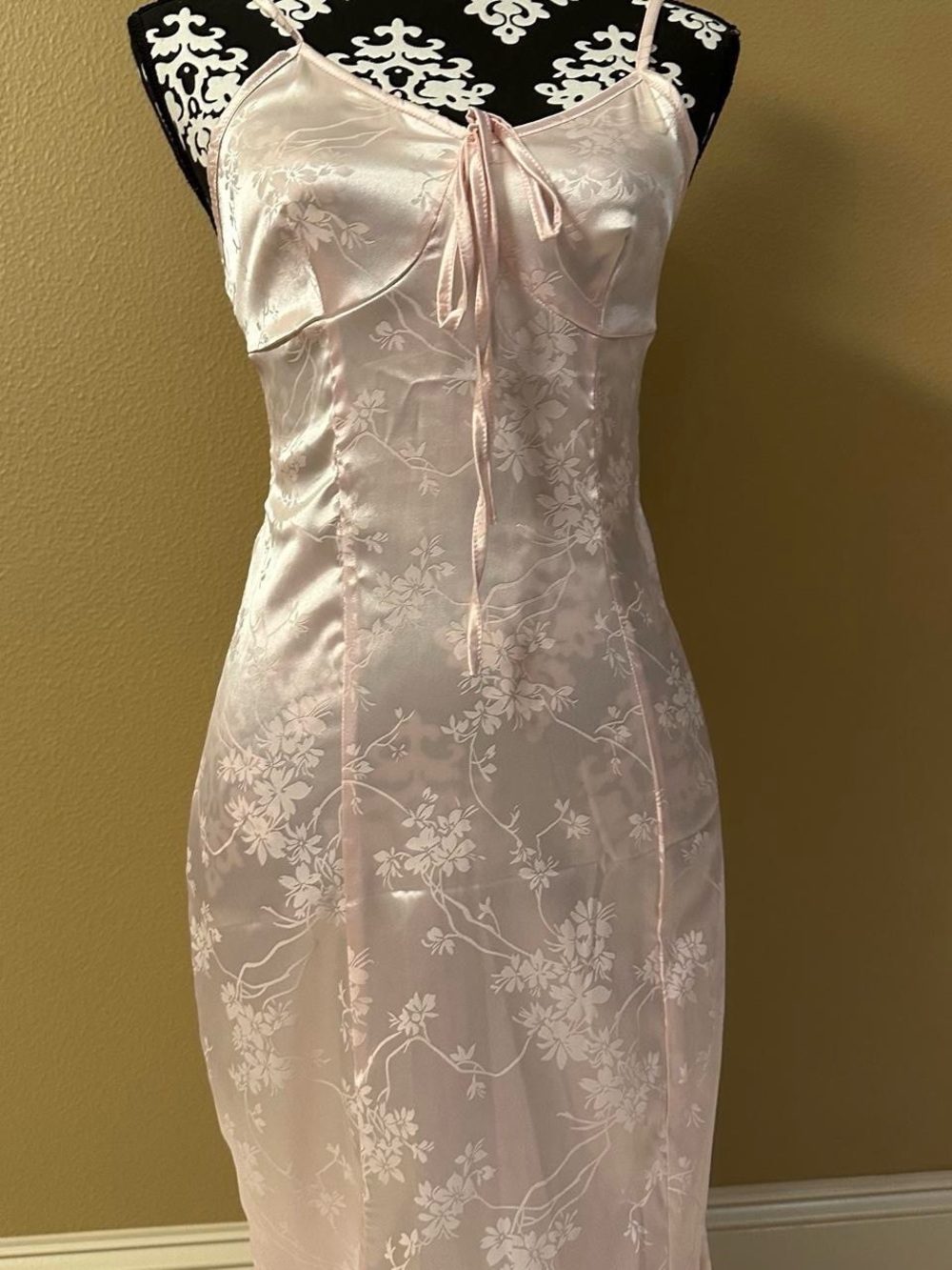 Soft baby pink flowy light and elegant floral body dress.